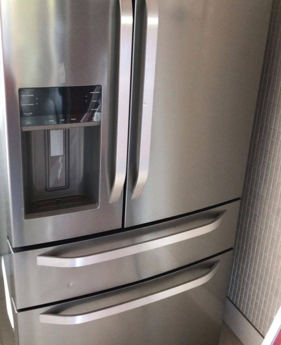 Serviço de refrigeração realizado pelo Dr. Geladeira